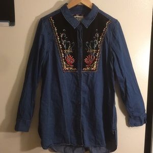 Anthropologie (Holding Horses) Western Embroidered